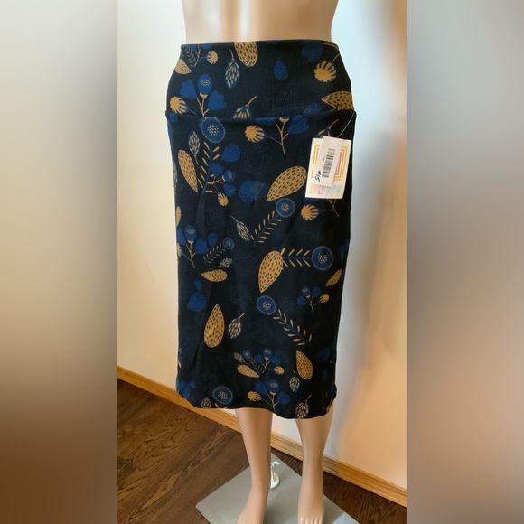 Lularoe - Picture 5 of 11
